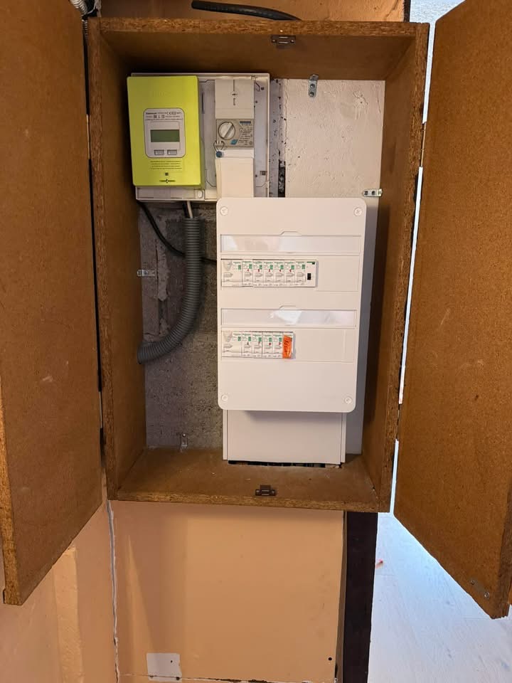 Nouveau tableau électrique après rénovation par CET